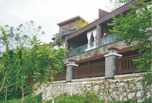 保亭龍灣雨林谷（大型獨(dú)棟別墅、酒店會所、地